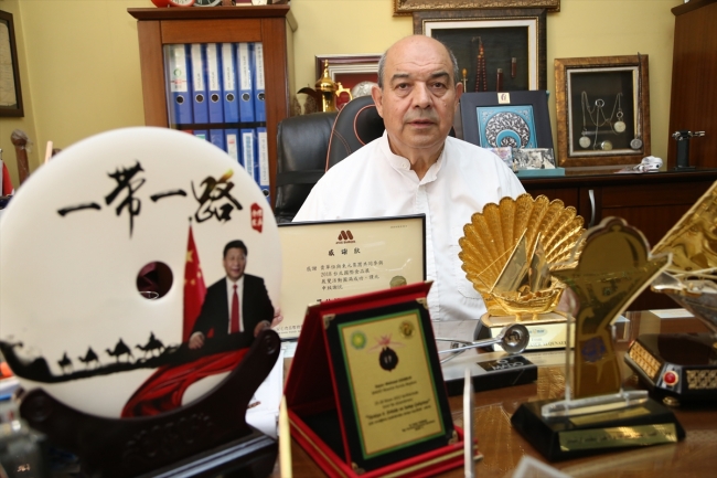 Dondurmanın bayrağını yükseklere çıkarmak için çabalıyor